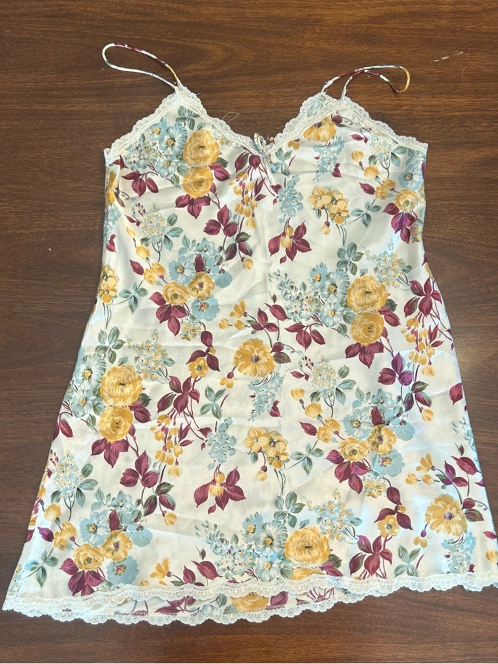 Vintage Floral Lace-Trim Slip Chemise in Ivory with Yellow & Blue Flowers
